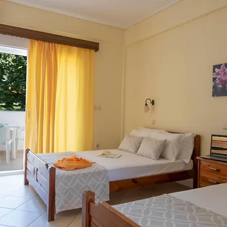 Apart Otel Aristides Fourka