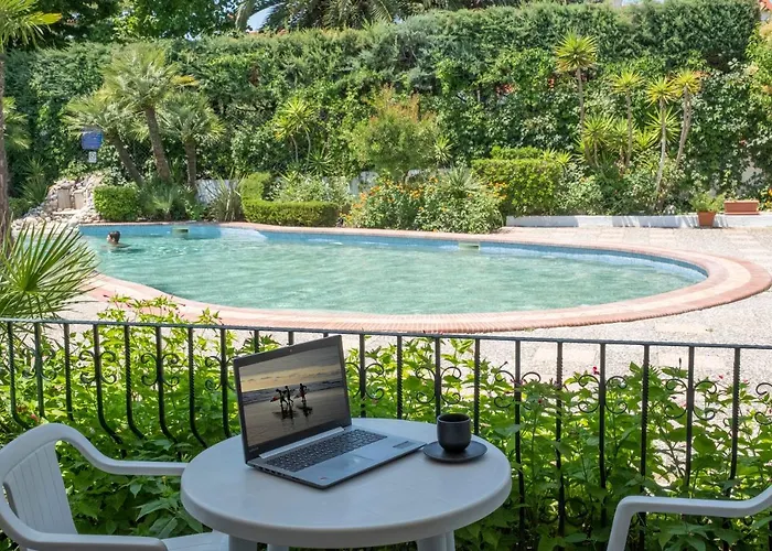 Aristides Hotel de apartamente