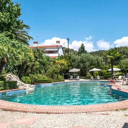 Hotel de apartamente Aristides